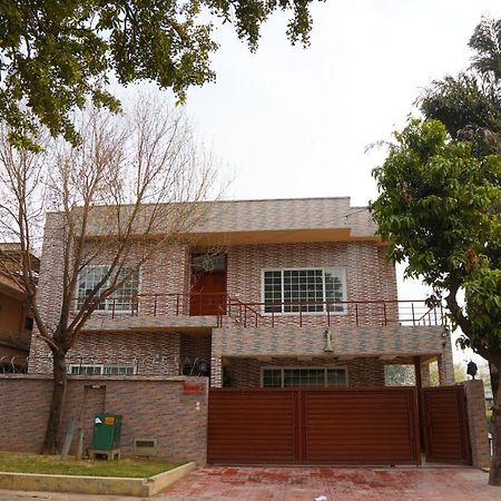 Grand Royal Bed & Breakfast Islamabad Luaran gambar